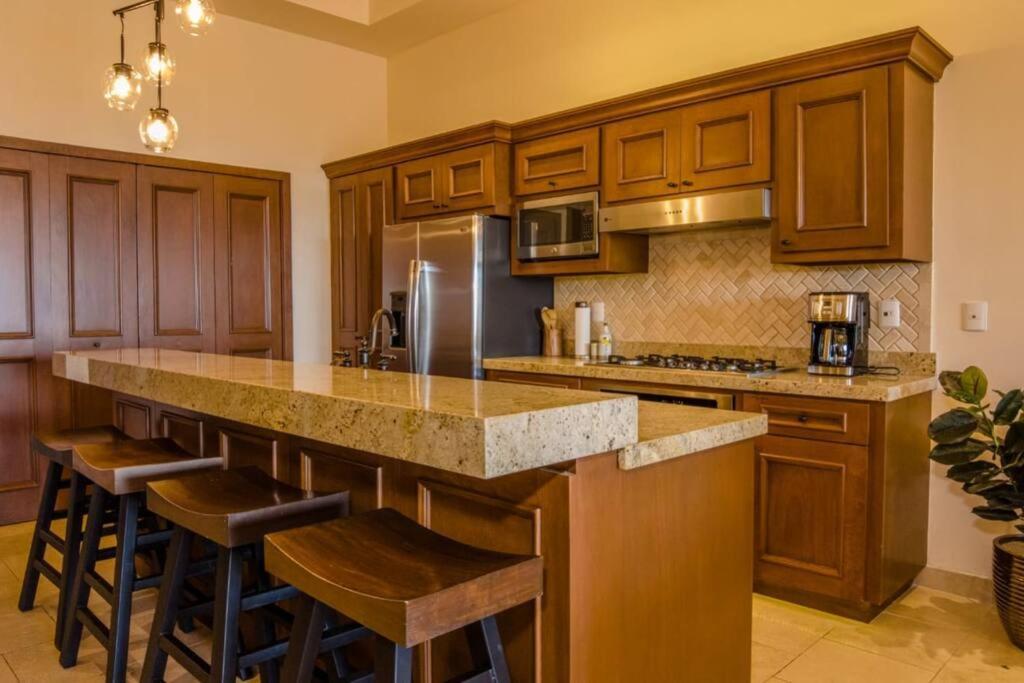 Quivira Golf Course 2 Bd Penthouse, Ocean View Apartment Cabo San Lucas